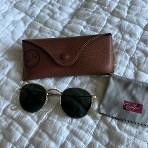 Ray-Ban round metal sunglasses